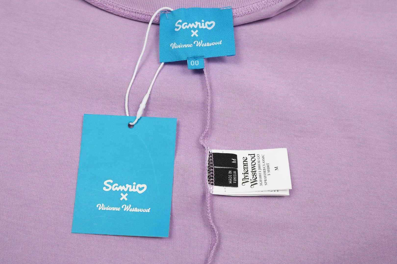 vivienne west wood Queen Mother Vivienne Sanrio co-branded Sanrio family series printed short-sleeves 2024 top hot models Needless to say, open the details directly YB mold opening Correct seam details Correct accessories in the entire series Every detail is completely restored Directly full White Melody Rose Kuromi Blue Cinnamon Dog Purple Crown Kurome Size: XS-L
